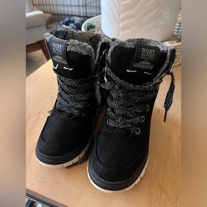 Roxy alpine collection hiking boots size 13 (child) in excellent condition